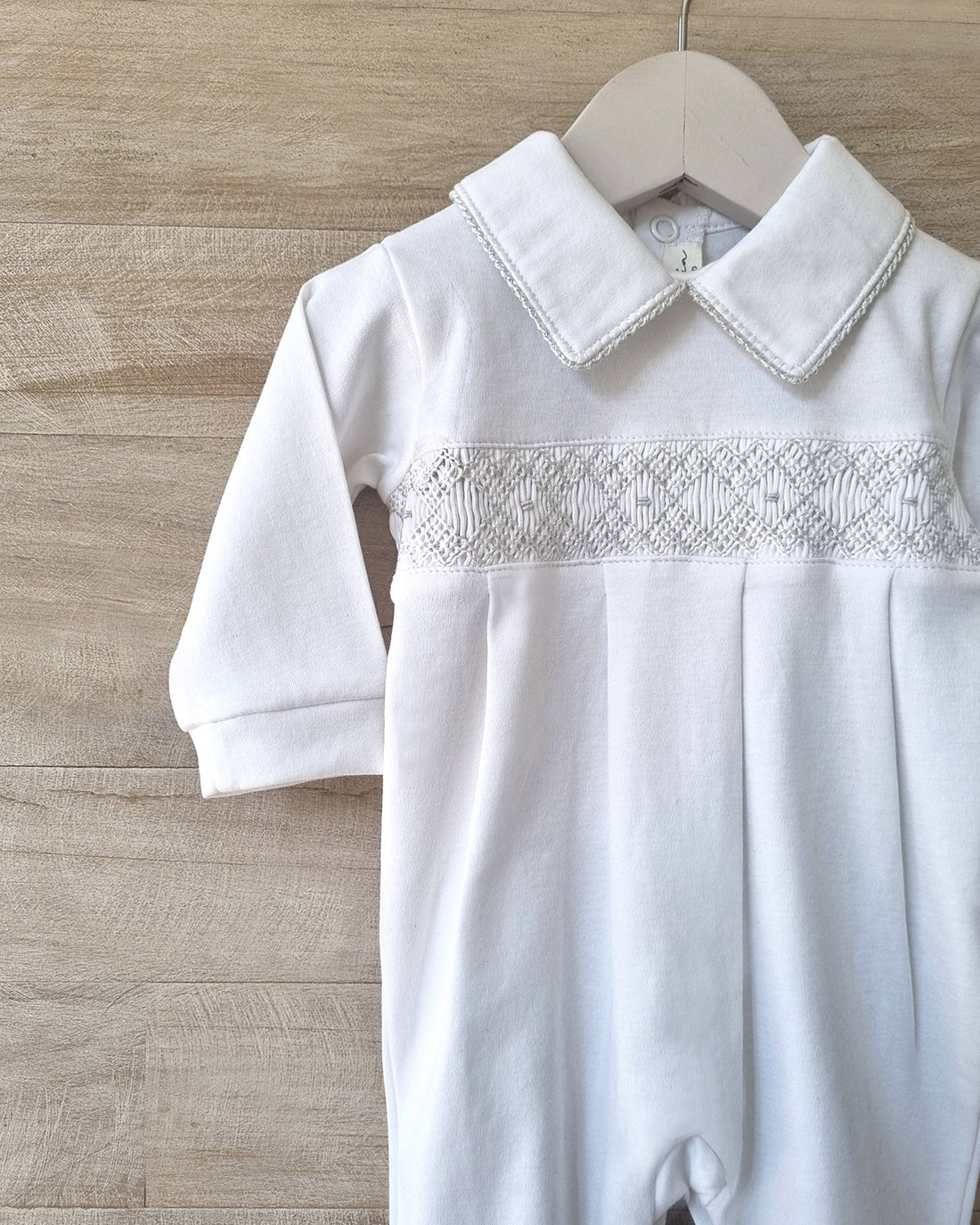 ENTERITO ROMBOS BORDADO GRIS