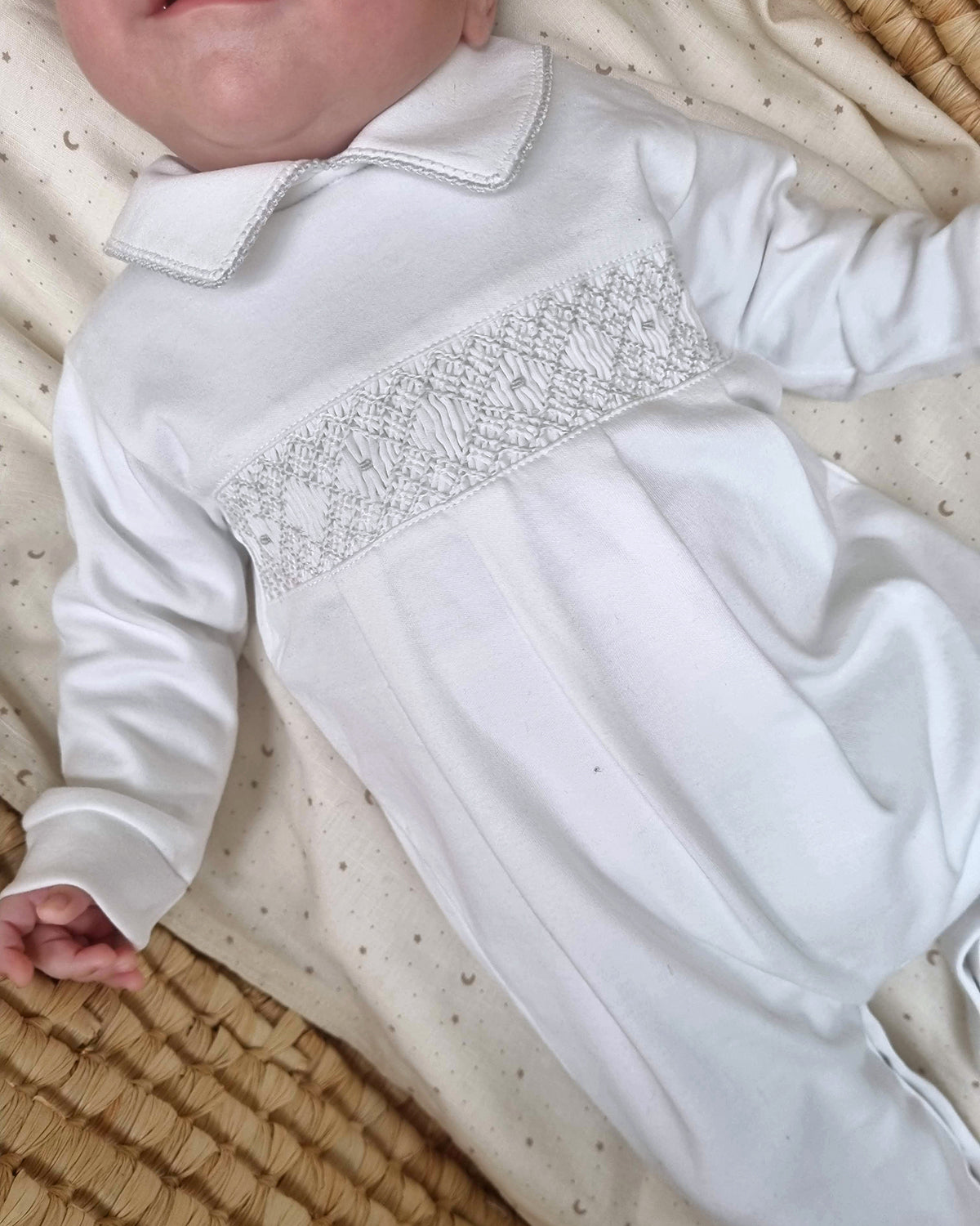 ENTERITO ROMBOS BORDADO GRIS